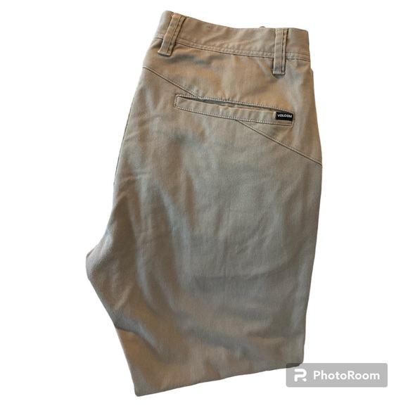 Two Pairs of Men’s Volcom Frickin Pants - Picture 3 of 5